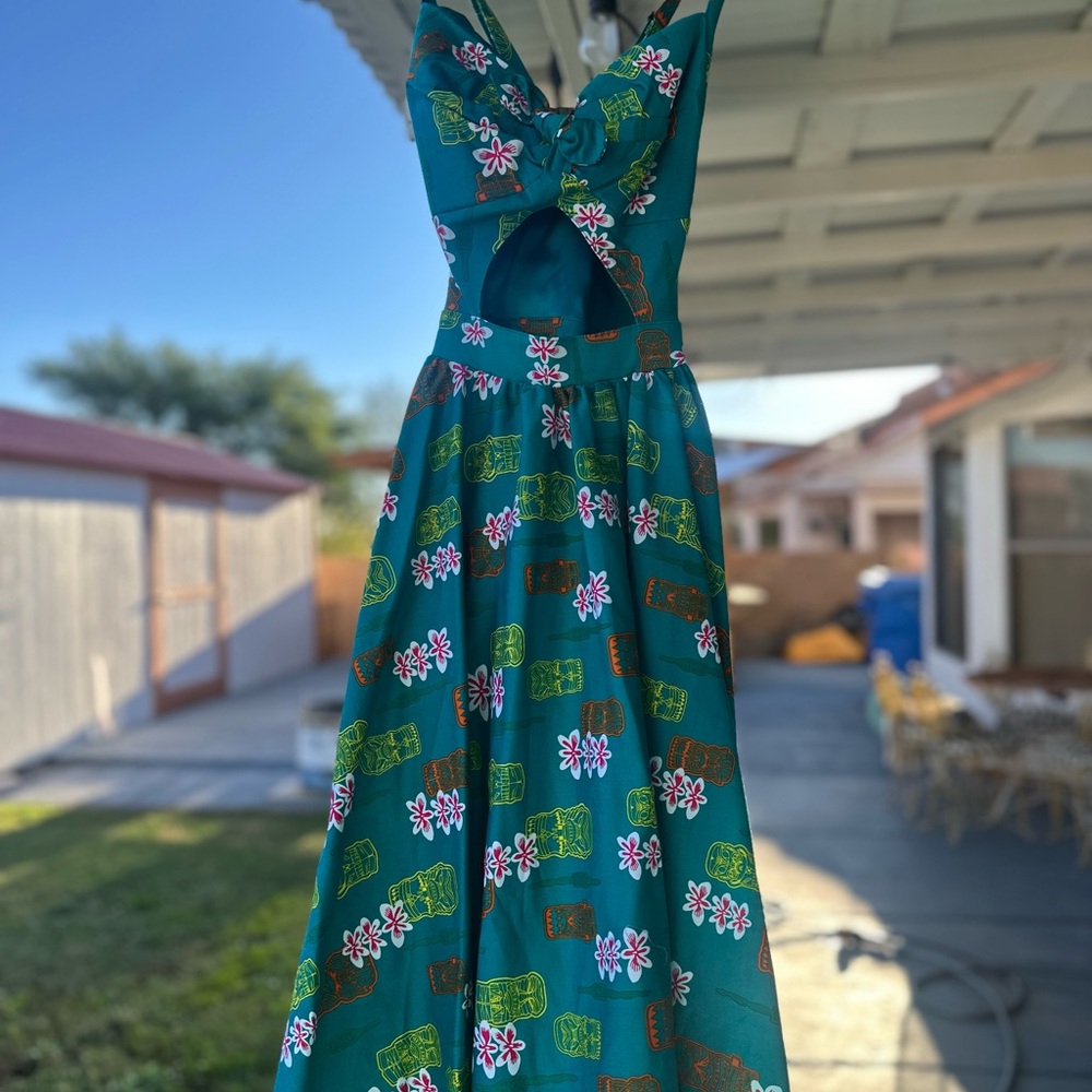 BRAND NEW PUG XS Renee dress
